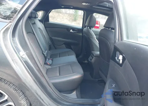 2021 Kia Forte Gt Manual z USA, uszkodzony, nr VIN 3KPF44AC0ME295466